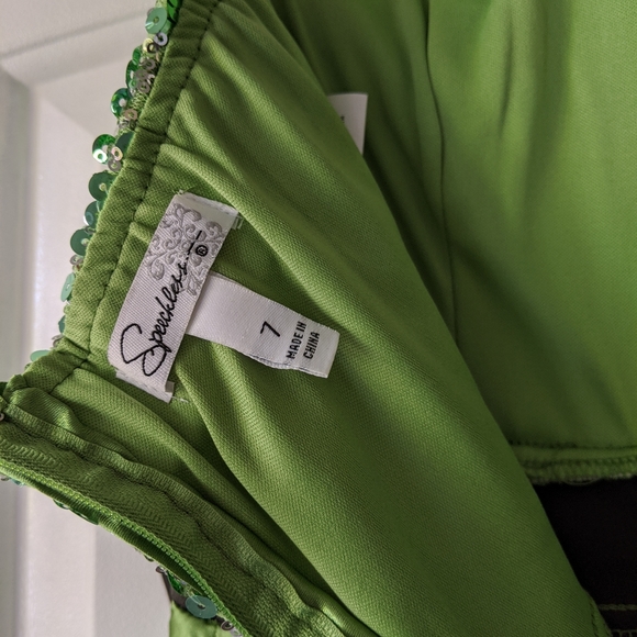 Junior Green Sequin Homecoming, Prom/Wedding Dress - Picture 5 of 5